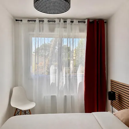 à Avec Balcon, à Proximité Pornic