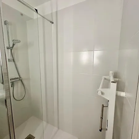 à Avec Balcon, à Proximité Appartement