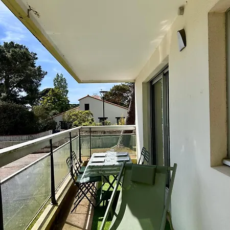 Appartement à Avec Balcon, à Proximité *
