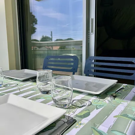 à Avec Balcon, à Proximité Pornic